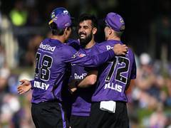 
      
      BBL: Meredith, Shadab shine, guide Hurricanes to eight-run win 
      
      