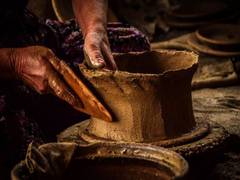 
      
      Pottery making techniques carried hunter-gatherer relationships
      
      