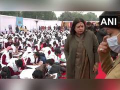 
      
      Meenakshi Lekhi attends painting competition on 'Veer Baal Divas'
      
      