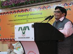 
      
      Kiranbhai Patel talks about Agricultural activities at Meeting
      
      
