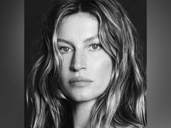 
      
      Take a peek into how Gisele Bundchen celebrated Christmas
      
      