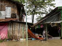 
      
      Christmas day rains, floods in Philippines claim 13 lives
      
      