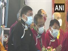 
      
      Arunachal CM  attends Dalai Lama's teaching program
      
      