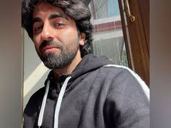 
      
      Ayushmann Khurrana admits he doesn't feel cold this winter 
      
      
