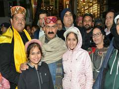 
      
      CM Sukhu strolls market, interacts with tourists on New Year
      
      