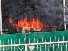 
      
      Massive fire breaks out at Gurugram shoe factory
      
      
