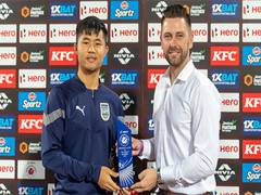 
      
      Mumbai City FC's Apuia wins Emerging Player of Month award
      
      