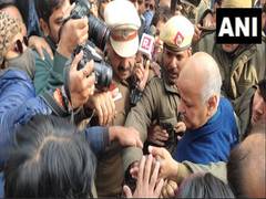 
      
      Kanjhawala death case: Delhi Dy CM Sisodia visits deceased house
      
      