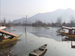 
      
      Srinagar records lowest temperature of season, attracts tourists
      
      
