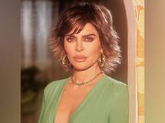 
      
      Lisa Rinna exists 'The Real Housewives of Beverly Hills' 
      
      