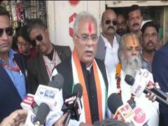 
      
      CM Bhupesh Baghel celebrates traditional 'Cherchera' festival
      
      