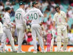 
      
      Erwee, Bavuma thwart Australia, salvage draw in third Test
      
      