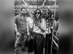 
      
      Check out this uber-cool selfie of Kareena, Karisma with Saif
      
      