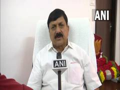 
      
      Karnataka minister refutes HDK's claim of link with Santro Ravi
      
      