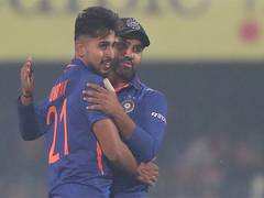 
      
      Virat, Umran shine as India down Sri Lanka by 67 runs in 1st ODI
      
      