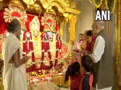 
      
      Gujarat: Shah celebrates Uttarayan by offering prayer, flying kite
      
      