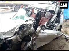
      
      Haryana: 1 dead as car carrying 4 meets with accident 
      
      