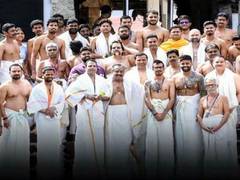 
      
      Indian cricket team members visit Thiruvananthapuram temple
      
      