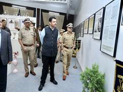 
      
      Maharashtra: Dy CM Fadnavis calls for 'increased conviction rate'
      
      