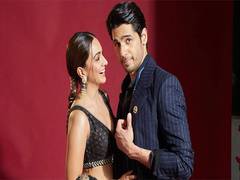 
      
      Sidharth's cute moments with rumoured girlfriend Kiara, see pics
      
      