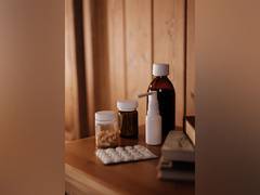 
      
      Simple nasal spray significantly reduces snoring in children
      
      