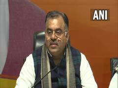 
      
      Sharing stage with Opp will not increase vote bank: BJP
      
      