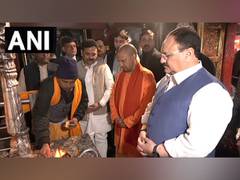 
      
      Varanasi: Nadda, Yogi offer prayers at Kashi Vishwanath temple
      
      