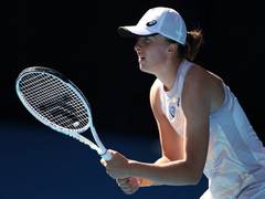 
      
      Australian Open: Swiatek, Gauff, Pegula advance to round of 16
      
      