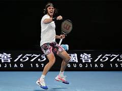 
      
      Australian Open: Tsitsipas outs Sinner to reach quarterfinals
      
      