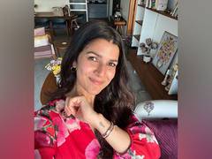 
      
      Nimrat pens down emotional note on her father's death anniversary
      
      