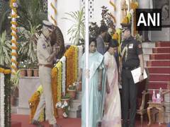 
      
      Telangana CM KCR skips Republic Day celebrations at Raj Bhavan
      
      
