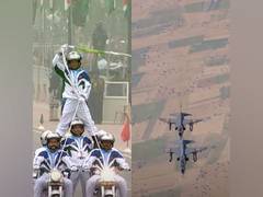 
      
      Republic Day parade concludes with spectacular airshow
      
      