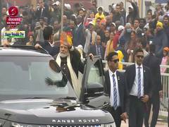 
      
      PM Modi waves at people after R-Day parade concluded
      
      
