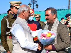 
      
      Governor Rajendra Arlekar unfurls the tricolour at Ridge on R-Day
      
      