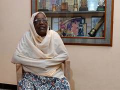 
      
      Hirbai Ibrahim Lobi of Siddi tribe wins Padma Shri 
      
      