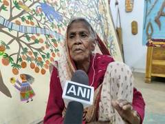 
      
      MP elderly tribal woman receives Padma Shri
      
      