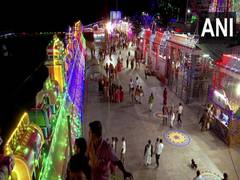 
      
      Palani Dhandayuthapani Swamy Temple lights up 
      
      
