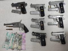 
      
      Punjab police held 2 weapon smugglers from Fazilka
      
      