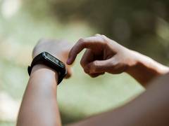 
      
      Blood sugar monitoring devices create usage problems for adults
      
      