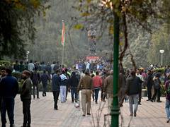 
      
      DU forms 7-member panel to probe ruckus outside Arts Faculty
      
      