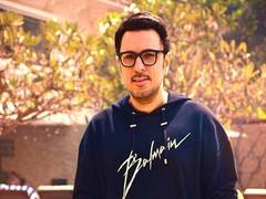 
      
      Dinesh Vijan acquires rights of best-selling novel 'Vicchoda'
      
      