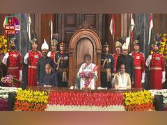 
      
      In maiden joint address, Pres Murmu speaks of women empowerment
      
      