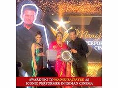 
      
      Dr Sohini Sastri was in Red carpet in star dust 50th anniversary 
      
      