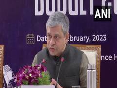 
      
      Railway minister Ashwini Vaishanav hails Budget 2023
      
      