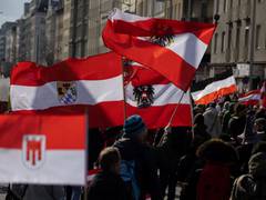 
      
      Austria expels four Russian envoys
      
      