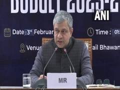 
      
      Railways targets 7,000 km new railway tracks in FY 2023-24
      
      