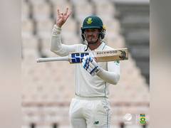 
      
      No bowler can stop de Kock once he gets going: Abhinav Mukund
      
      