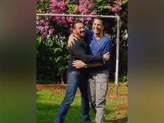
      
      Salman Khan dances with Akshay on 'Main Khiladi Tu Anari' remake
      
      