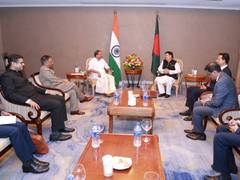 
      
      MoS Muraleedharan holds meeting with Bangladesh Foreign Minister 
      
      