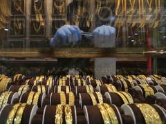 
      
       Demand for lightweight jewellery grows in Indian gold market
      
      